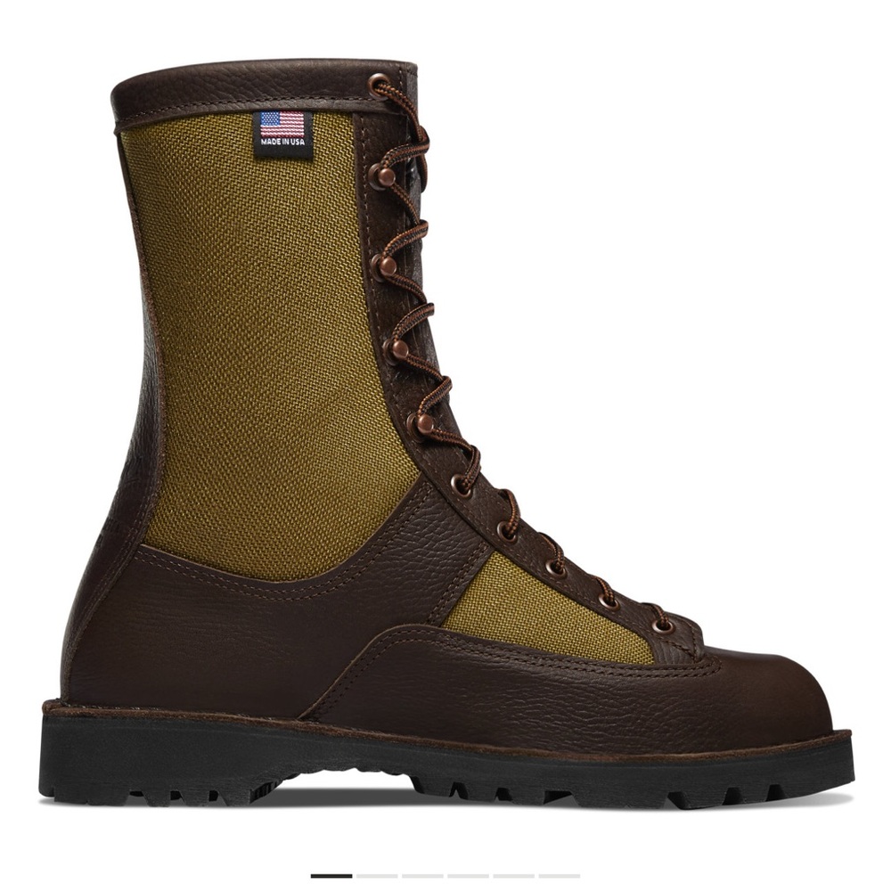 Danner Sierra 200G Boot - brand new never worn - size 9 width EE